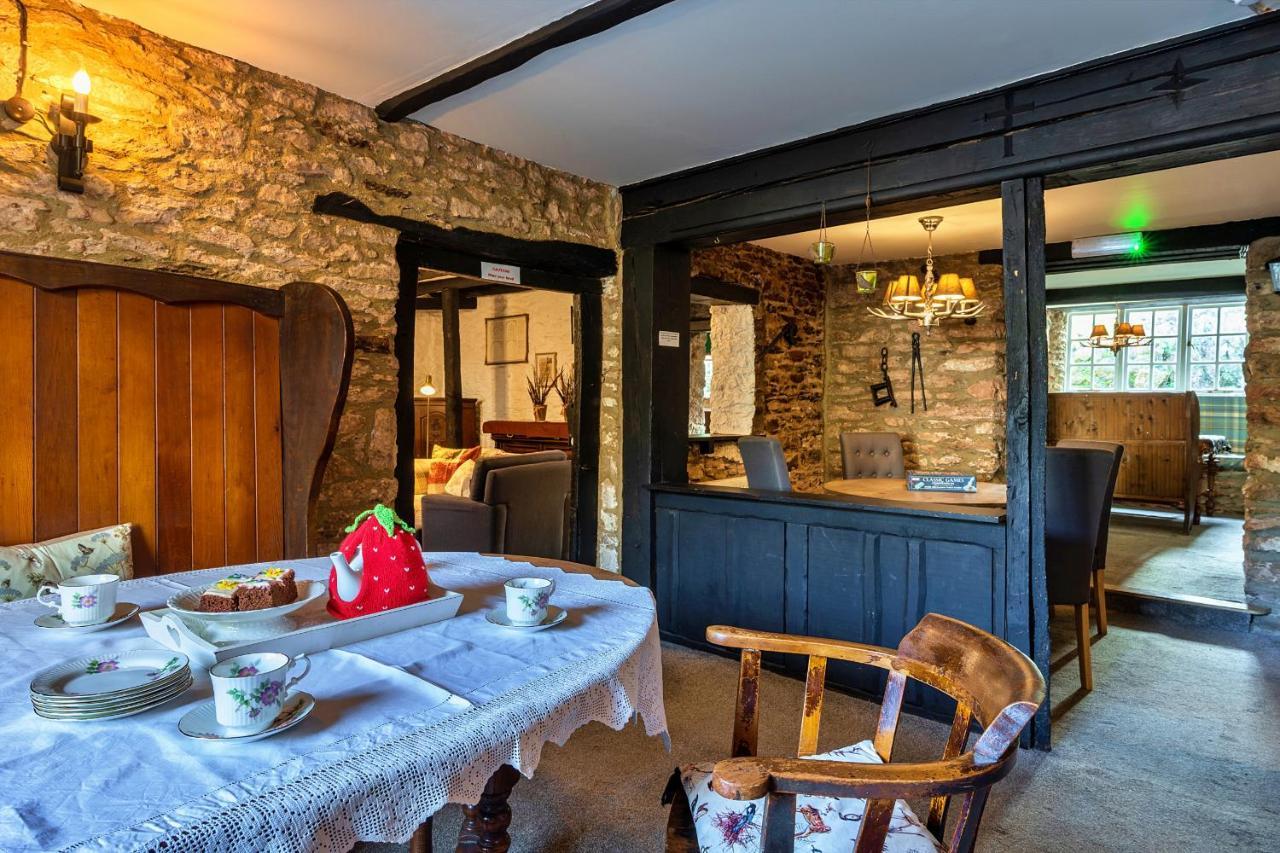 Finest Retreats - The Old Church House Inn Broadhempston Exterior photo