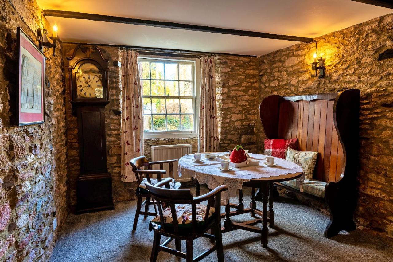 Finest Retreats - The Old Church House Inn Broadhempston Exterior photo